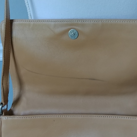 Coach, - Picture 4 of 9